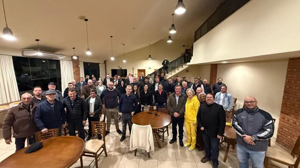 Lideranças de União da Vitória participam de encontro com Neto Santos 